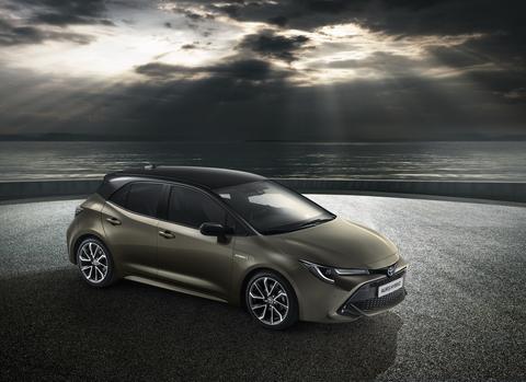 2018 TOYOTA AURIS