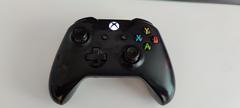 SATILDI: Xbox One S Gamepad