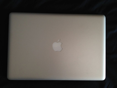  ACİL Satılık Macbook Pro 15' Early 2011 - 2.2GHz Quad-Core i7 8GB