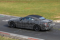 2018 BMW 8 SERİSİ KAMUFLAJLARLA YAKALANDI (8 SERİSİ COUPE SIZDI)