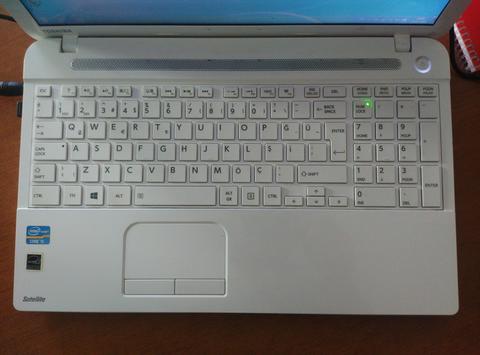 SATILIK - TAKASLIK- Toshiba Satellite C55-A-1JJ (İ5 4 GB Ram 500 GB HDD)
