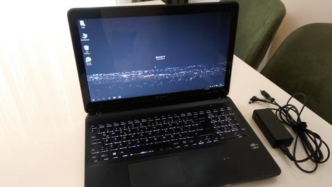 SONY-VAİO İ5+4GB RAM+500GB HDD+LED KLAVYE+(İntel+Nvidia)E.Kartlı