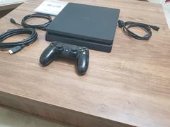 Satılık PS4 Slim 1 TB 5.05 Hen ( Sony Eurasia Garantili )