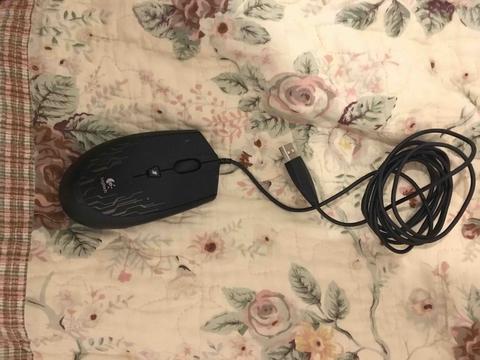 Logitech G100 + A4 Tech Klavye