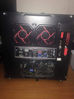  THERMALTAKE CORE V1 ITX ROG EDITION