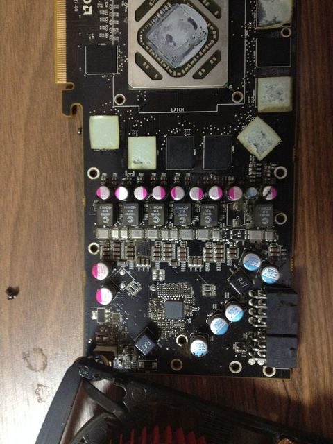 7970 Görüntü Vermiyor. Tamiratı Mümkün mü? Yardımınızı Rica ediyorum. LÜTFEN.