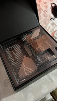 SATILMIŞTIR ASUS ROG MAXIMUS XIII EXTREME Z590 ( SIFIR )