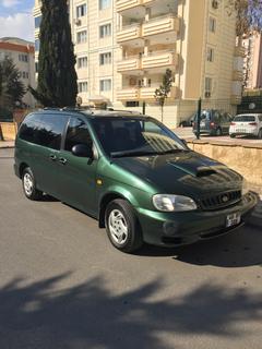  Kia Carnival