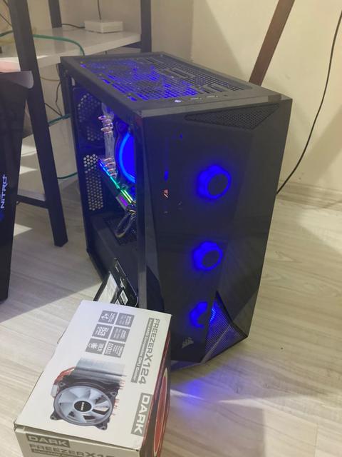 R5 3600 + 5700 XT NITRO+ KASA VE MONİTÖR + BİRÇOK EKİPMAN