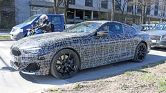 2018 BMW 8 SERİSİ KAMUFLAJLARLA YAKALANDI (8 SERİSİ COUPE SIZDI)