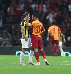 Soldado'ya 6 Maç Belhanda'ya Plaket(!)