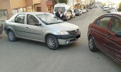  Ara sokakta kaza.. Era vs Dacia Solenza.. Solenza da çok az hasar var ama benim kapı göçtü :(