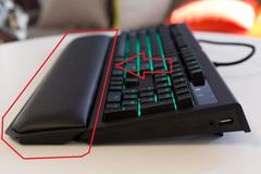 [ALINIK] Razer Blackwidow Chroma Bilek Desteği 