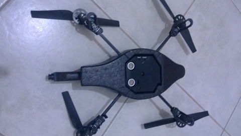 SATILIK - AR.DRONE 1 , 1 Motoru Arızalı