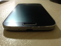  GALAXY S4 - Yan çerçeve soyulması YARDIM