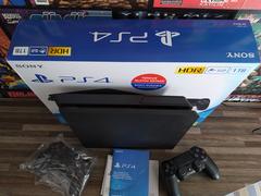 SATILDI PS4 Slim(1TB) + 2 kol(V2) + Fifa 2020