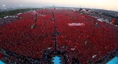 #Meral Akşener Sivas'ta ...İğne Atsan Yere Düşmeyecek Derecede Kalabalık