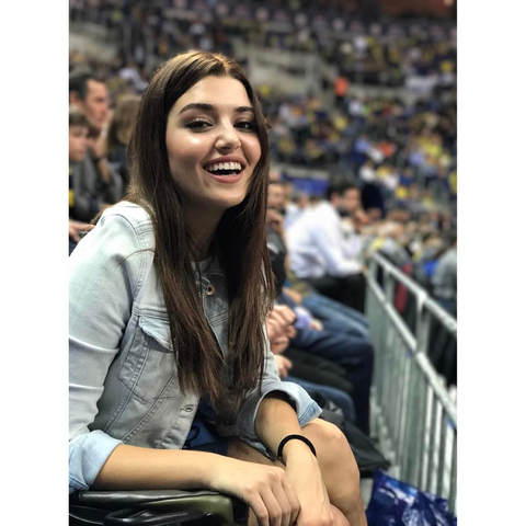 Hande Erçel Türkiyenin En Güzel Kızıdır! Bol SS'Lİ