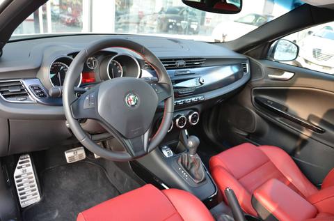 Alfa Giulietta (Jülyet) 1.4 multiair 170 bg TCT incelemesi - güncellendi.