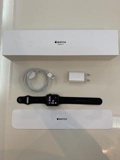 SATILIK: 1100 TL - Apple Watch Series 3 - 42mm - Siyah - 4 Mayıs 2020’ye kadar garantili