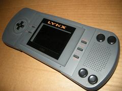  *** SATILIK / TAKASLIK ' ATARİ LYNX ' ESKİ EL KONSOLU ( 1 Adet ) ***