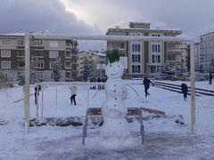  evdeyim canım sıkılıyor dışarıda kar var ne yapayım