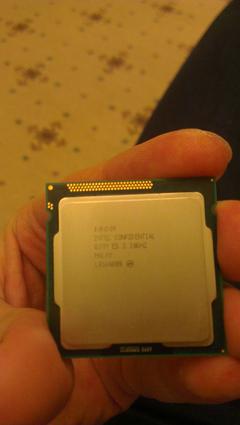  Core i3 2110  3.30ghz Enginering Sample