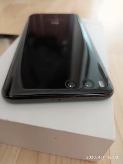 Xiaomi mi6 4-64 (tertemiz,jdi panel ) 900 TL. 