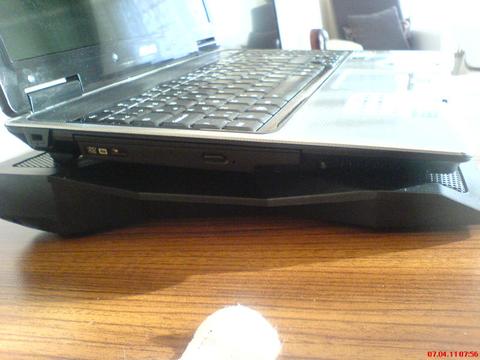 ASUS M51SN, T9300 2,5GHz-250GB-2GB-512MB 9500M GS NVIDIA-15.4'-NUM PAD