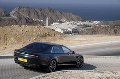  Aston Martin Lagonda (2015)