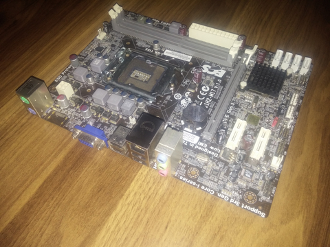 ECS h61h2-m17 Anakart