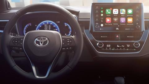 2018 TOYOTA AURIS