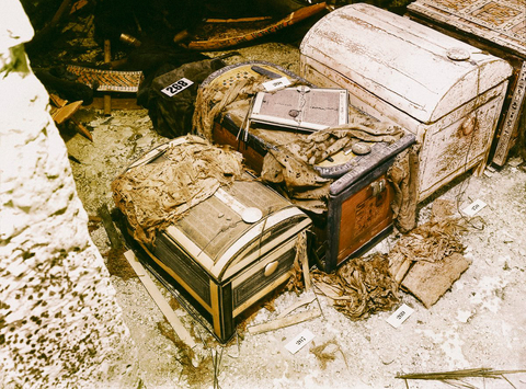 Mısır Firavunu Tutankhamon'un mezarının ilk keşfedildiği zamanki fotoğrafları(Renkli)