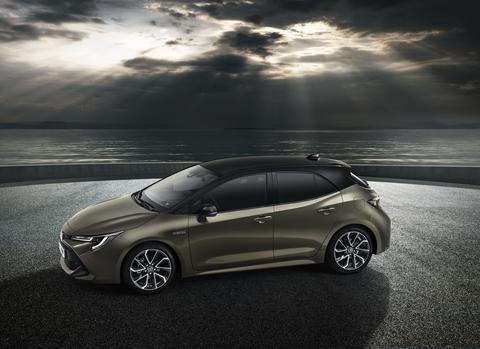 2018 TOYOTA AURIS