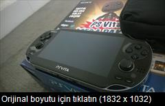  Psvita Wifi + 8Gb kart +Ekstralar