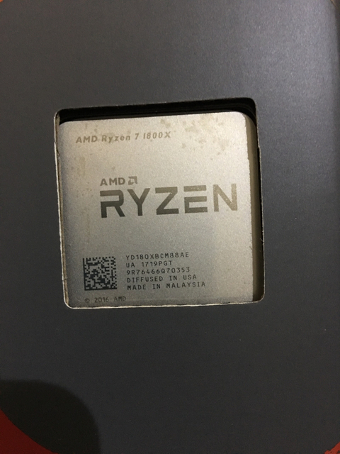 Yeni İşlemcinin Üstünde Leke