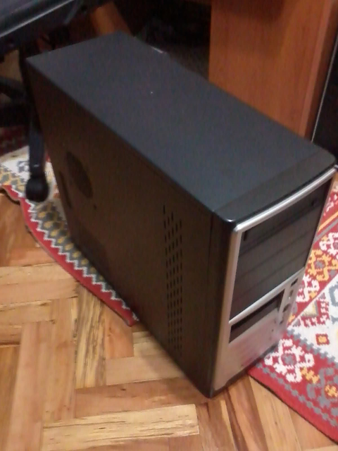 BENCHTABLE MOD :)Standart bir Midi tower kasadan neler yapılabilir?
