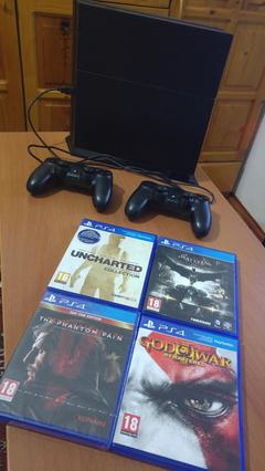  22 AY GARANTİLİ PS4 ULTIMATE PLAYER 1 TB + DİKEY STAND + KILIF + 2 KOL + 7 OYUN