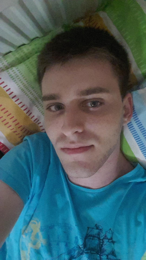 Yatakta selfie SS' li