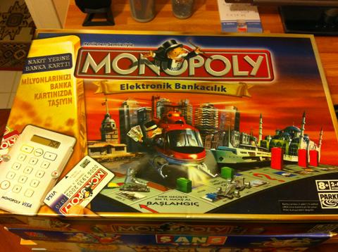 İzmir'den satılık kutu oyunları ( Monopoly & Şans Yolu )