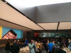  DH ZORLU CENTER APPLE STORE BULUŞMASI // IÇERDEN ILK FOTOGRAFLAR EKLENDI.