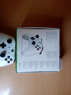 [SATILDI] Xbox One S Controller (Beyaz) - 300 TL