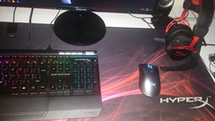 Hyperx Alloy Elite Rgb ve RGB Mouse Pad