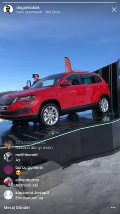 SKODA KAROQ ANA KONU