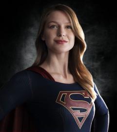  Supergirl (2015)