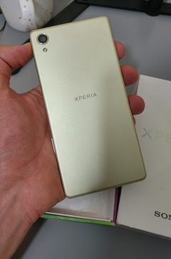  Xperia X kullanılmamış... Lime Gold