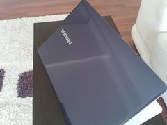  SAMSUNG NP370R5E CORE I5 3230M 2.6GHZ-4GB-500GB-2GB HD8750M-15.6''-CAM-BT-WIN8