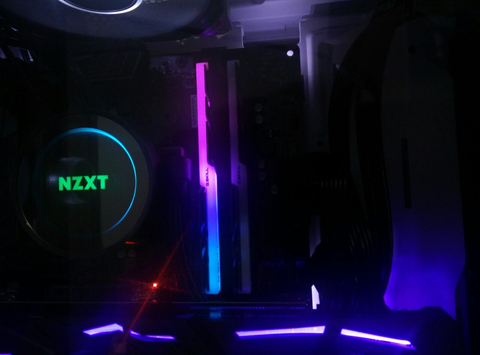 G.Skill Trident Ram - RGB ışık söndü.