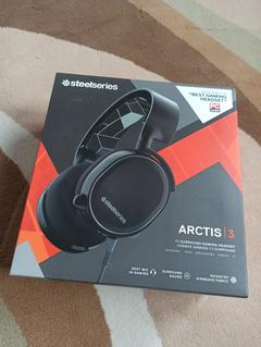 Sıfır Kapalı Kutu Hyperx Cloud 2 Kulaklık ve Steelseries Arctis 3 Kulaklık