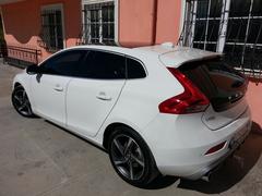  VOLVO V40 R-DESIGN: Kullanıcı İncelemesi